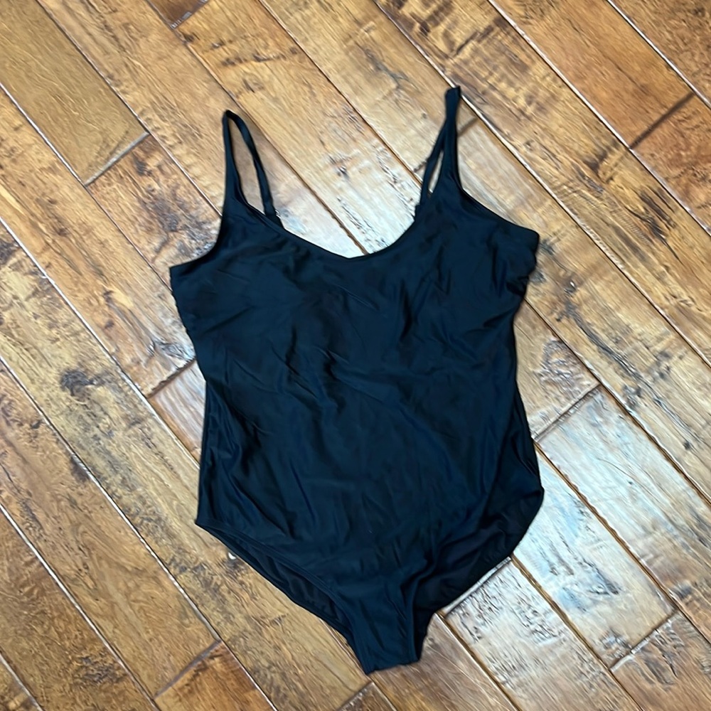 Roatan , 1 pc, 3X, black nwot